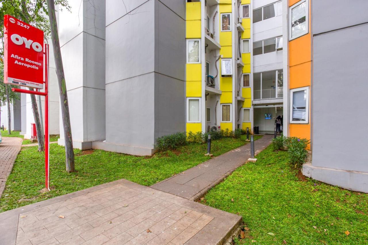 Oyo 3247 Afira Rooms Aeropolis Tangerang Exterior photo