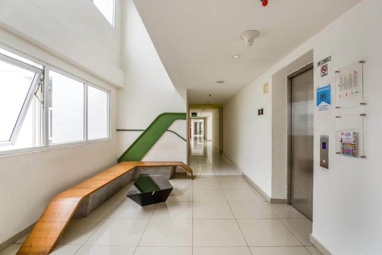 Oyo 3247 Afira Rooms Aeropolis Tangerang Exterior photo